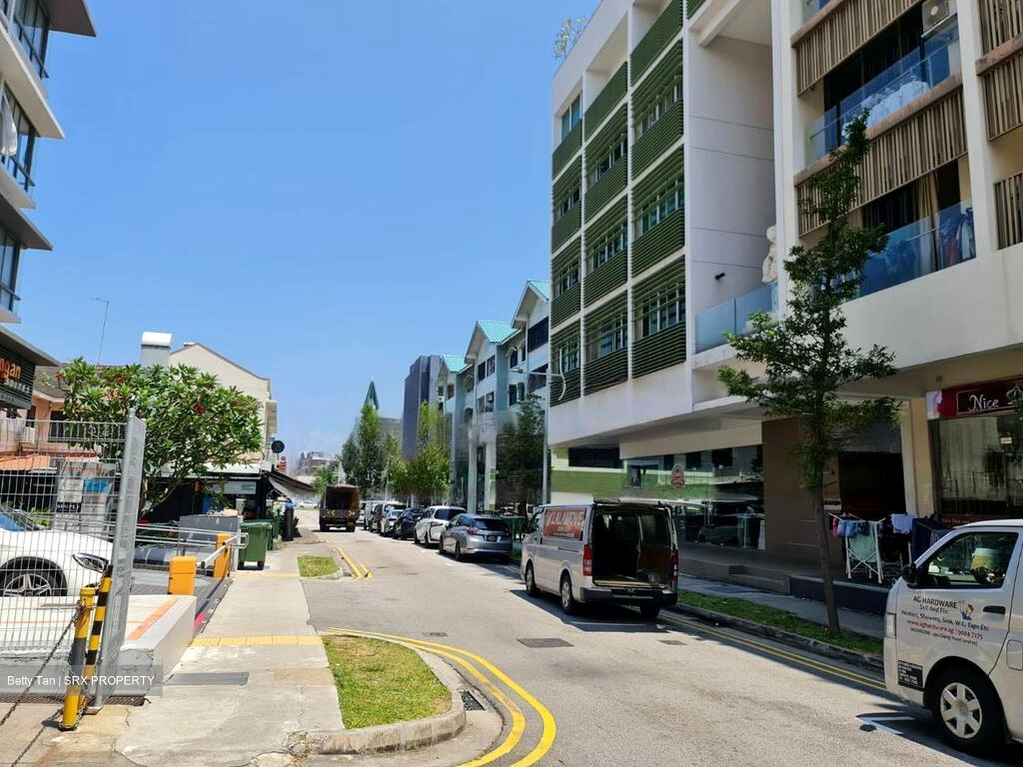 Kingston Terrace (D14), Retail #479198271